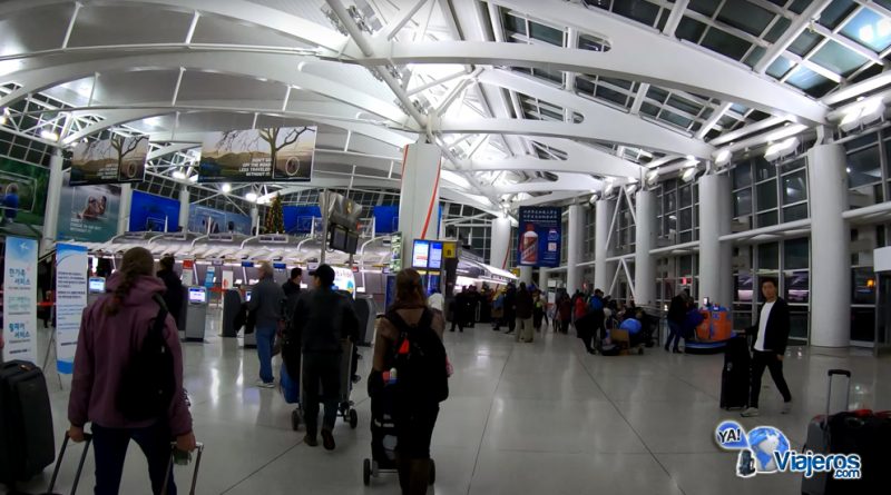 Estados Unidos levanta alerta global de no viajar al extranjero por Covid-19